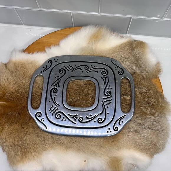 Vintage Lenox Spyro Hollowware Pattern Trivet Metal Serveware - Picture 3 of 10